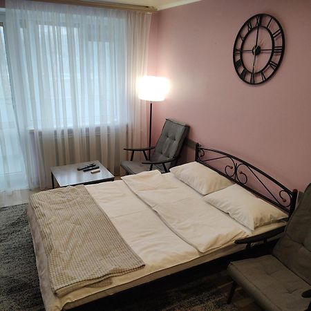 קריבוי רוג Апартаменти, Вул Космонавтів,29, Великий Смарт Tv , Преміум Підписки Youtube Та Онлайн-Кінотеатрів, Звітні Документи מראה חיצוני תמונה